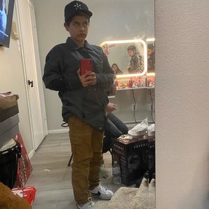 Meet your Posher, Annabella